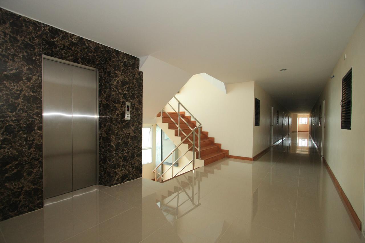 Chantorn Residence Сирача Экстерьер фото